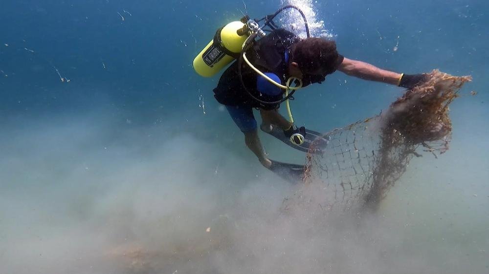 Em Itaparica, Projeto Mares realiza ação de limpeza submarina