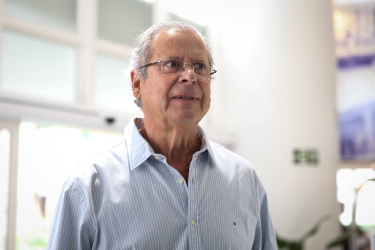 Governo Lula não pode ser classificado como neoliberal, diz José Dirceu