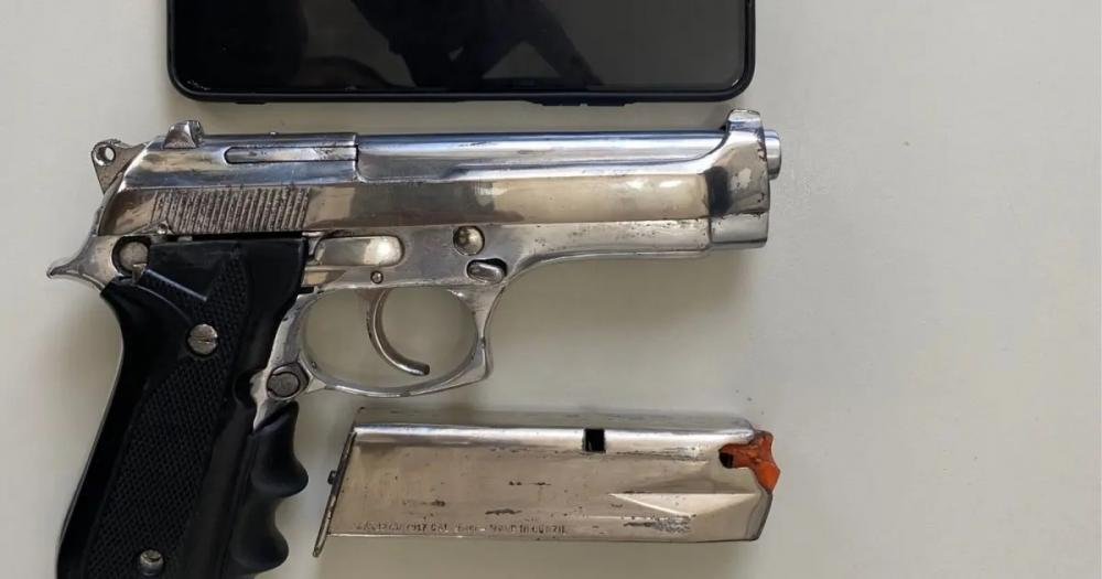 No Recôncavo Baiano, em vistoria à festa paredão, PM apreende pistola