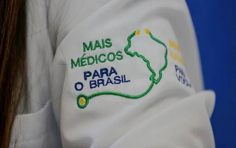 Quantidade de profissionais no programa Mais Médicos registra aumento em 2023, aponta informação do Ministério da Saúde.