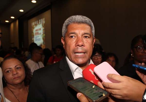 ‘Momento crucial para a solidez da democracia’, diz Jerônimo em solenidade no Congresso