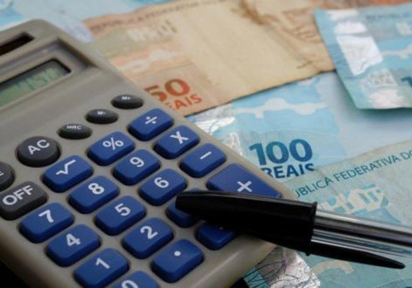 ICMS da Bahia sobe em 2023 em termos nominais, mas cai em termos reais