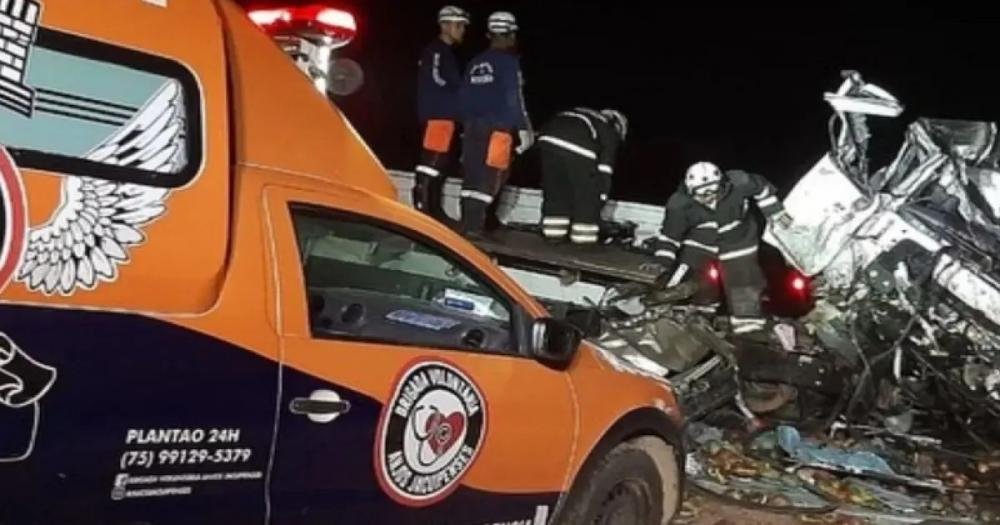 Quatro vítimas seguem internadas uma semana após acidente com mais de 20 mortos na Bahia