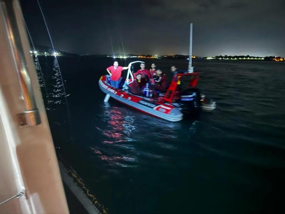 Embarcação naufraga e deixa 5 mortos na Baía de Todos os Santos