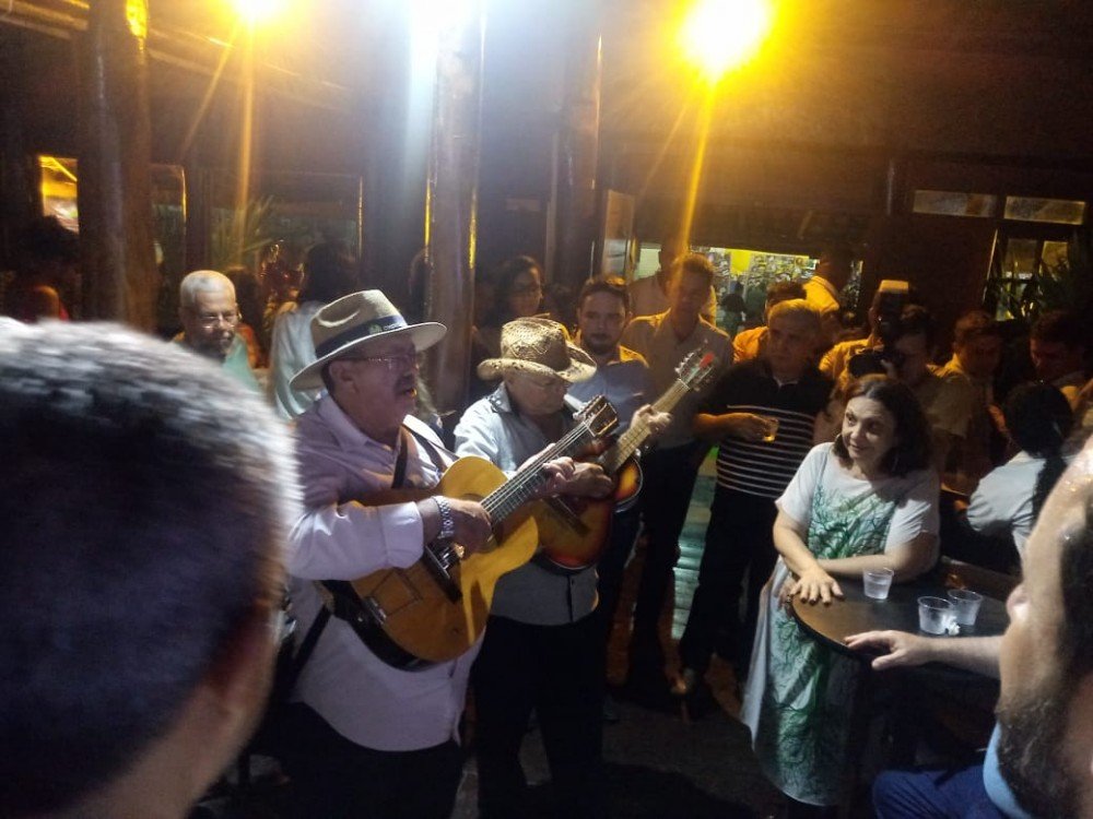 Bahia fomenta intercâmbio turístico e comercial durante a Fenagro