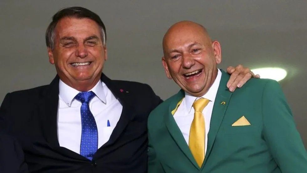 Hang é condenado em R$ 85 milhões por coagir voto em Bolsonaro