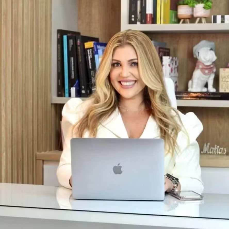 Dentista presa por deformar pacientes foi condenada por desfigurar nariz de cliente