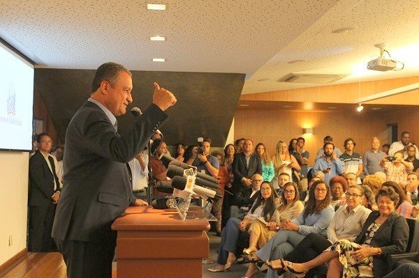 Governador contabiliza R$ 400 milhões anuais de economia com reforma administrativa