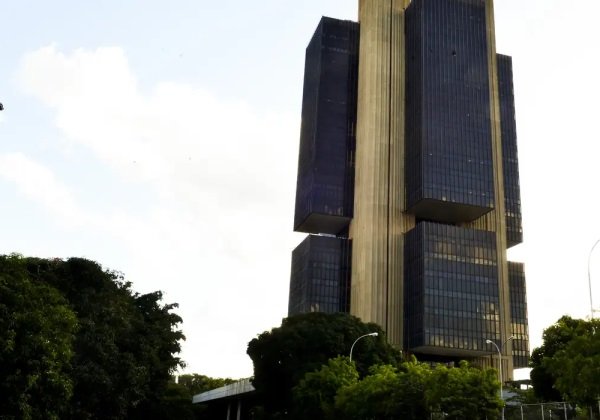 Servidores do BC paralisarão atividades nos dias 20 e 21