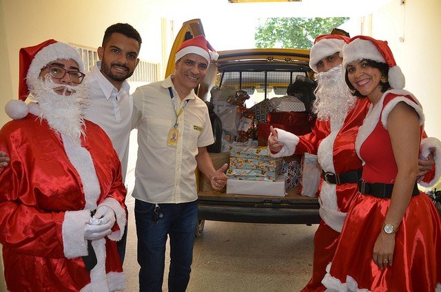Secretaria de Educação participa da campanha Papai Noel dos Correios