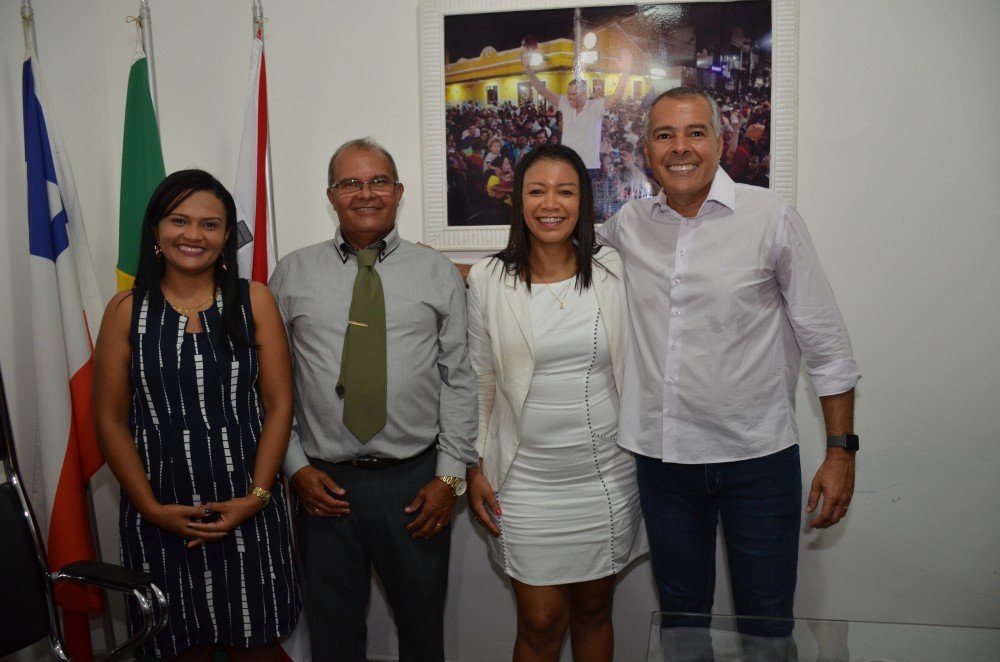 Prefeito dá posse a um novo secretário e a três interinos que já vinham exercendo a função