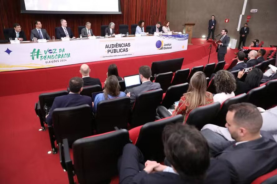 TSE discute resoluções para eleições municipais de 2024 nesta terça