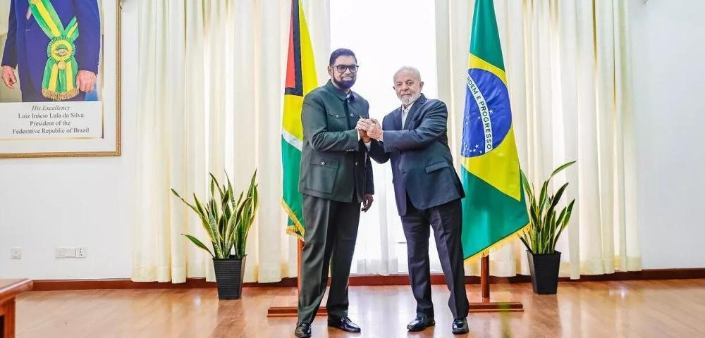 Após reunião com presidente da Guiana, Lula fala em 