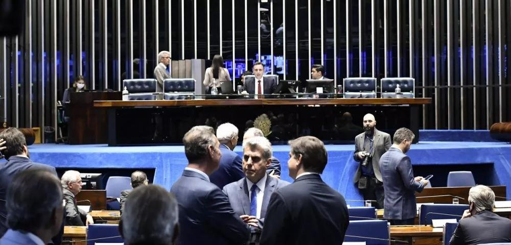 Senado espera votar na CCJ até o final de março PEC sobre fim da reeleição