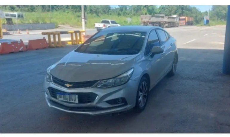 Na Bahia, homem aceita carro roubado como forma de pagamento e acaba detido