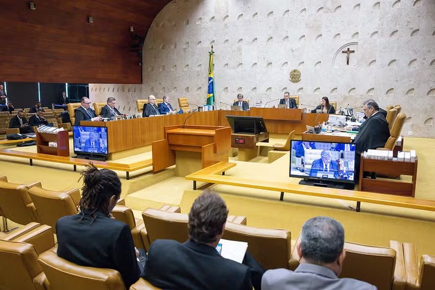 STF decide que só uma das mães em casal homoafetivo tem direito à licença-maternidade