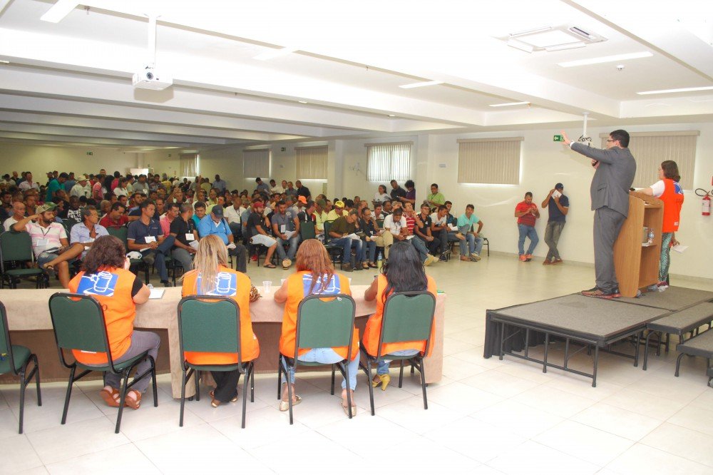 Leilão estadual arrecada R$ 3,2 milhões e atinge recorde na Bahia.