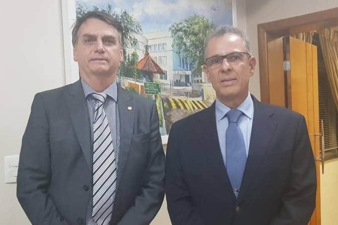 Ministro anuncia abertura de terras indígenas para mineração a estrangeiros durante o Carnaval