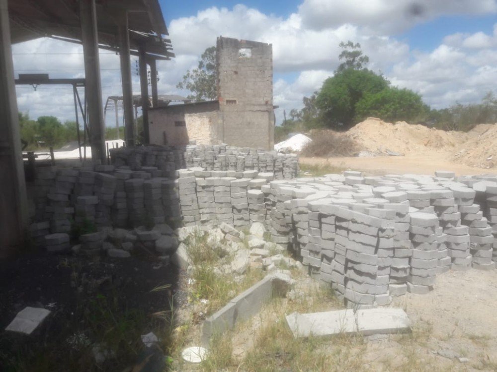 Prefeitura retoma o fabrico de asfalto e de piso intertravado