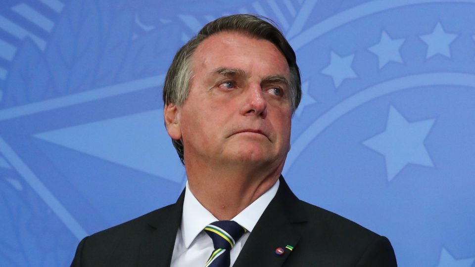 Relatório da PF sobre fraude de Bolsonaro no cartão de vacina antecipa novos indiciamentos ainda mais pesados
