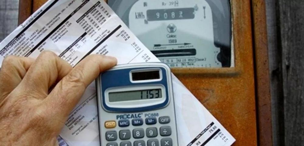 Governo Lula prepara Medida Provisória que poderá reduzir conta de luz em 3,5% em 2024