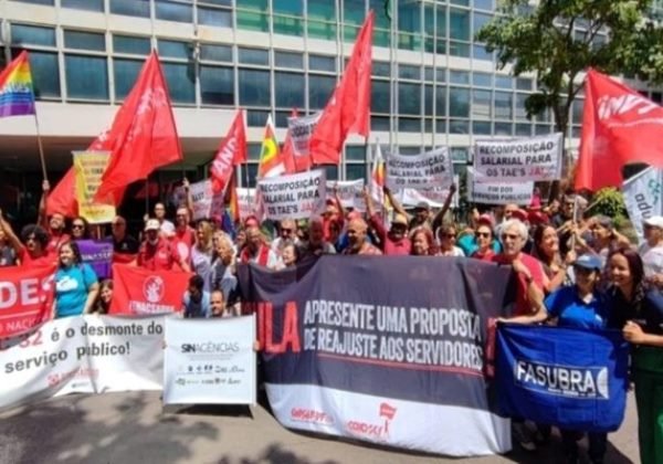 Com paralisação marcada para 4ª, servidores pedem reajuste de auxílios