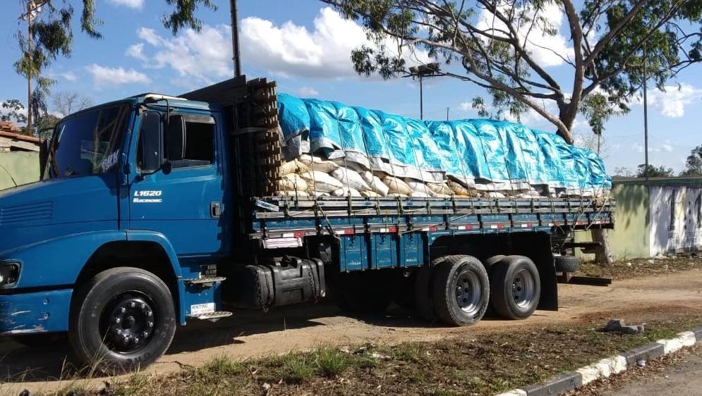 Agricultura familiar: Prefeitura distribui 800 toneladas de adubo orgânico às comunidades rurais