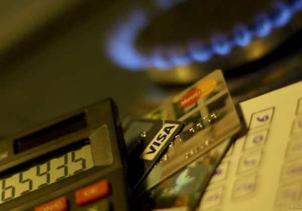 Projeto proíbe débito automático de valor parcial ou total da fatura do cartão de crédito