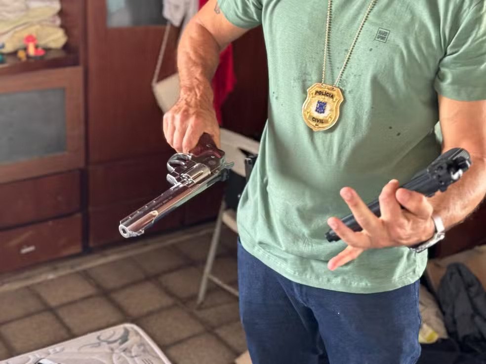 Na Bahia, homem é preso suspeito de estuprar filhas de 9 e 11 anos: 'eram tratadas como escravas sexuais', diz delegada