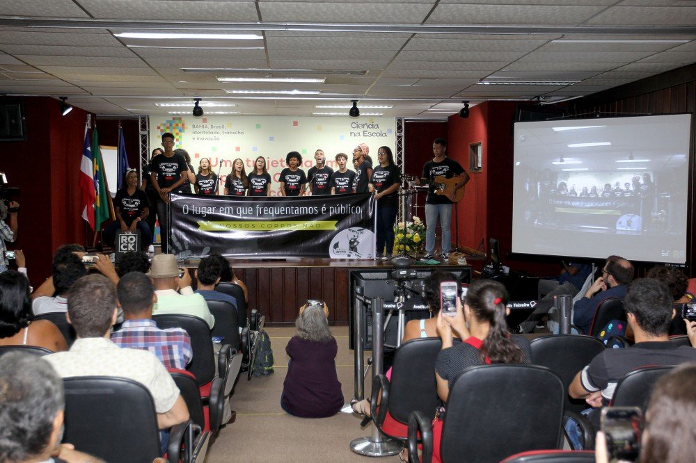 Estudantes apresentam inovações e tecnologias sociais no Instituto Anísio Teixeira