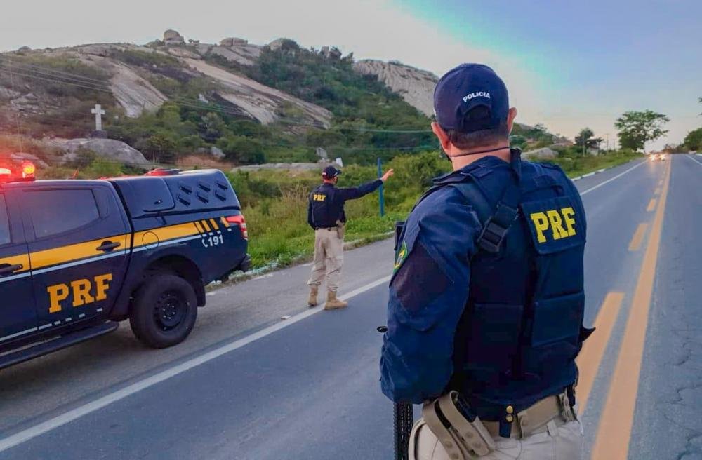 PRF recupera em Alagoinhas motocicleta roubada em Lauro de Freitas