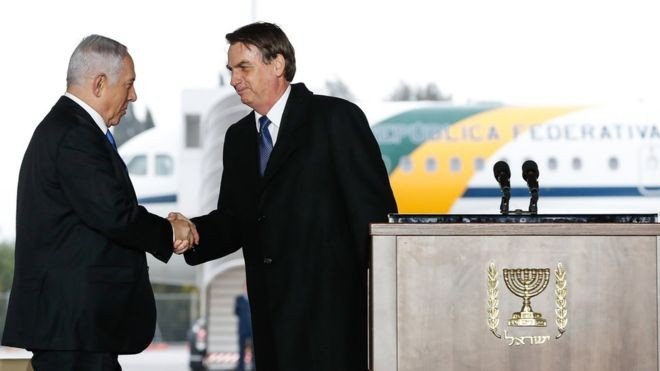 Bolsonaro em Israel: Presidente brasileiro recua sobre embaixada e anuncia escritório comercial em Jerusalém