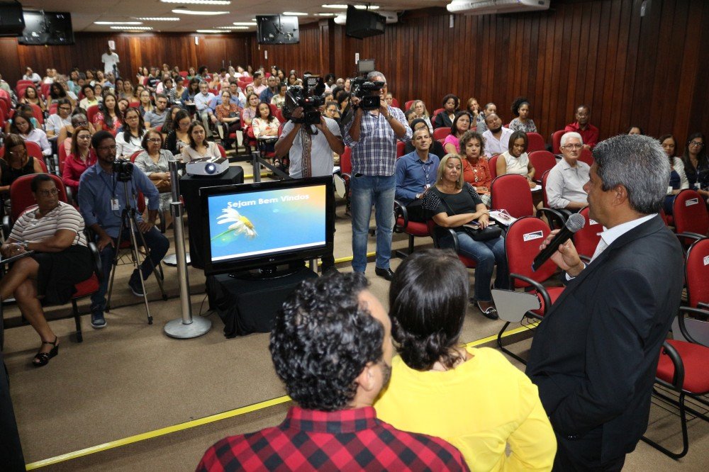 Secretaria da Educação do Estado promove construção colaborativa do programa de formação continuada