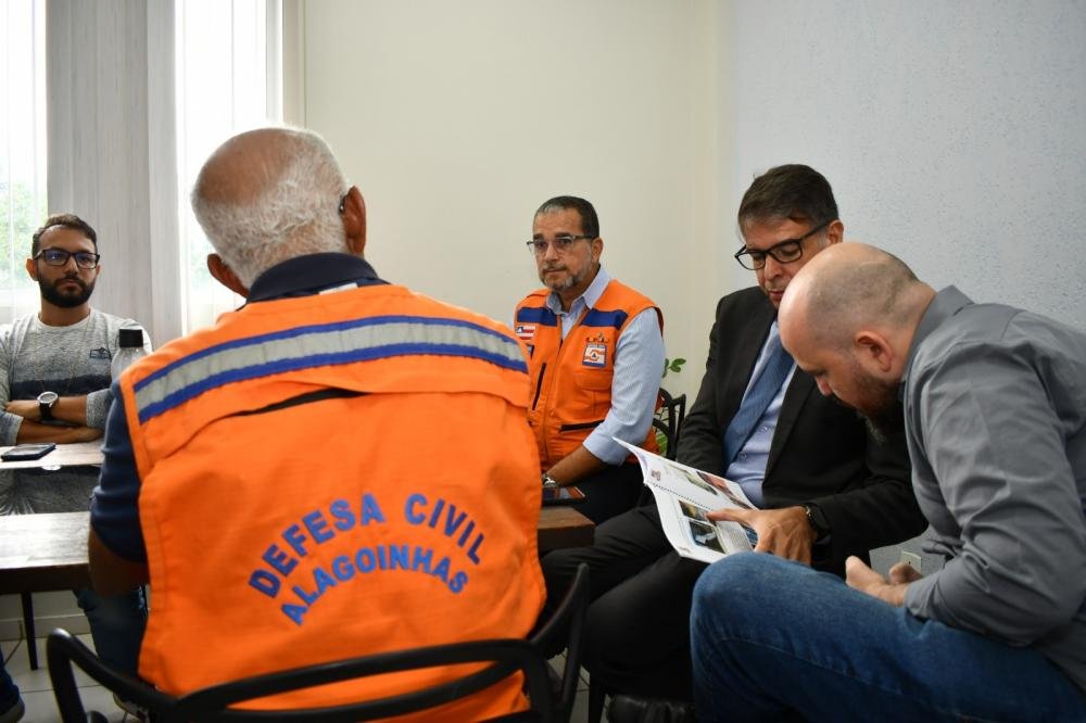 Alagoinhas - Prefeitura recebe equipe da Defesa Civil Estadual