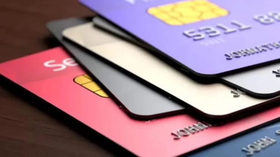 Advogada teria clonado cartão de chefes de famoso escritório do RJ