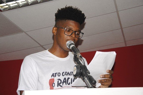 Vítima e acusada de racismo serão ouvidos amanhã na Delegacia Civil.