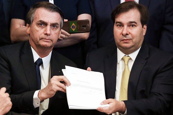 Reforma na berlinda 4: Ou a proposta é de Bolsonaro ou não será de ninguém