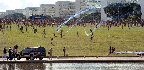 Marcha indígena faz governo pedir Força Nacional em Brasília