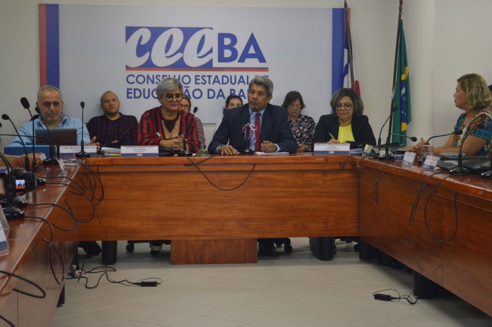 Estado discute fortalecimento da Educação Básica com o Conselho Estadual de Educação