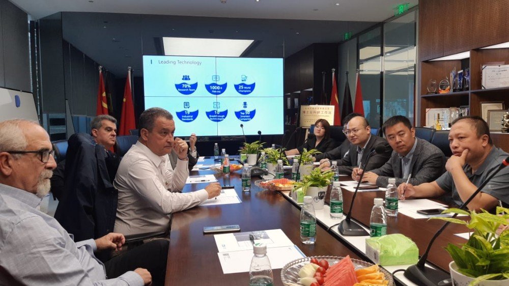 Em Pequim, empresa apresenta sistema de reconhecimento facial a Rui