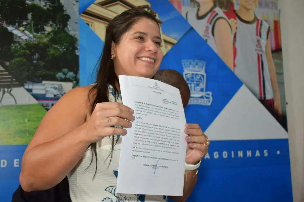 Alagoinhas: Prefeitura empossa novos servidores aprovados em Concurso Público