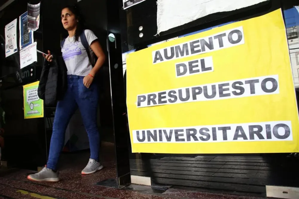 Estudantes baianos driblam dificuldades econômicas na Argentina