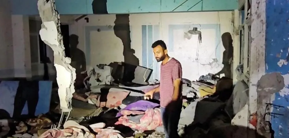 Escola da ONU em Gaza é bombardeada por Israel, deixando 27 mortos