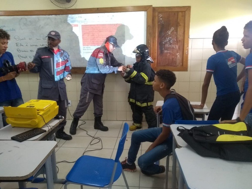 Estudantes de Alagoinhas participam de atividades sobre orientação vocacional