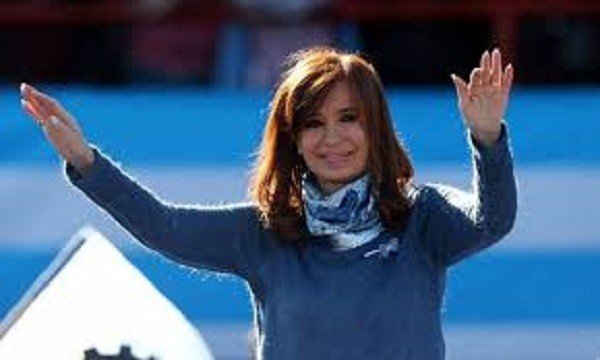 A ex-presidente da Argentina anunciou que será candidata a vice-presidente.