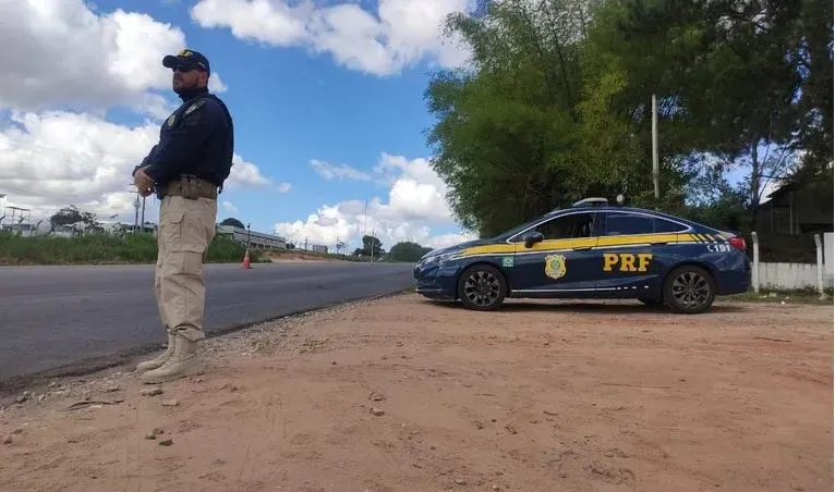 Bahia: Motorista é preso após fazer ultrapassagem com veículo clonado