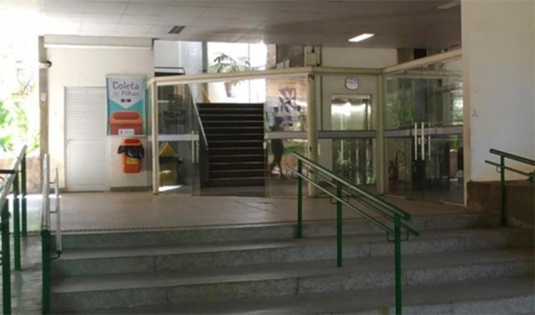 Assalto em sala de aula na UFBA