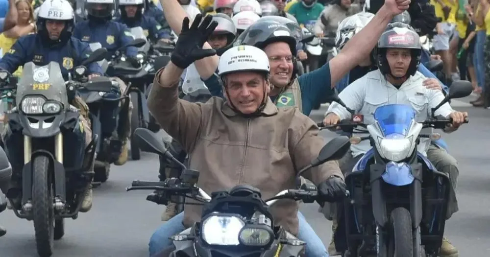 Apoiadores de Bolsonaro farão nova motociata no Farol da Barra