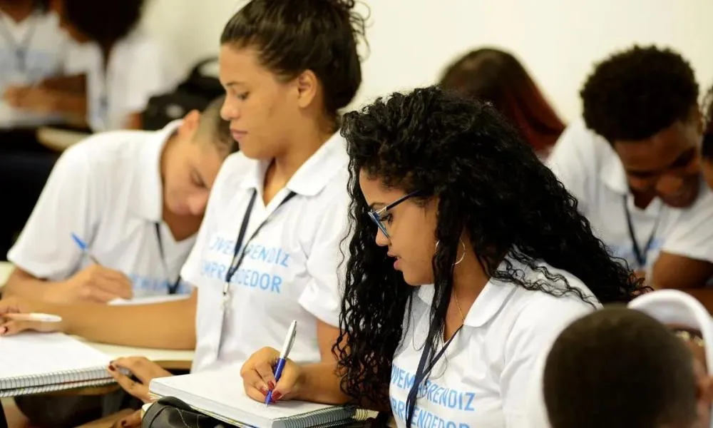 Em Salvador, Programa Jovem Aprendiz Empreendedor abre 312 vagas