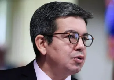 Gabinete do ódio produz fake news contra Randolfe após suposto atentado nos EUA